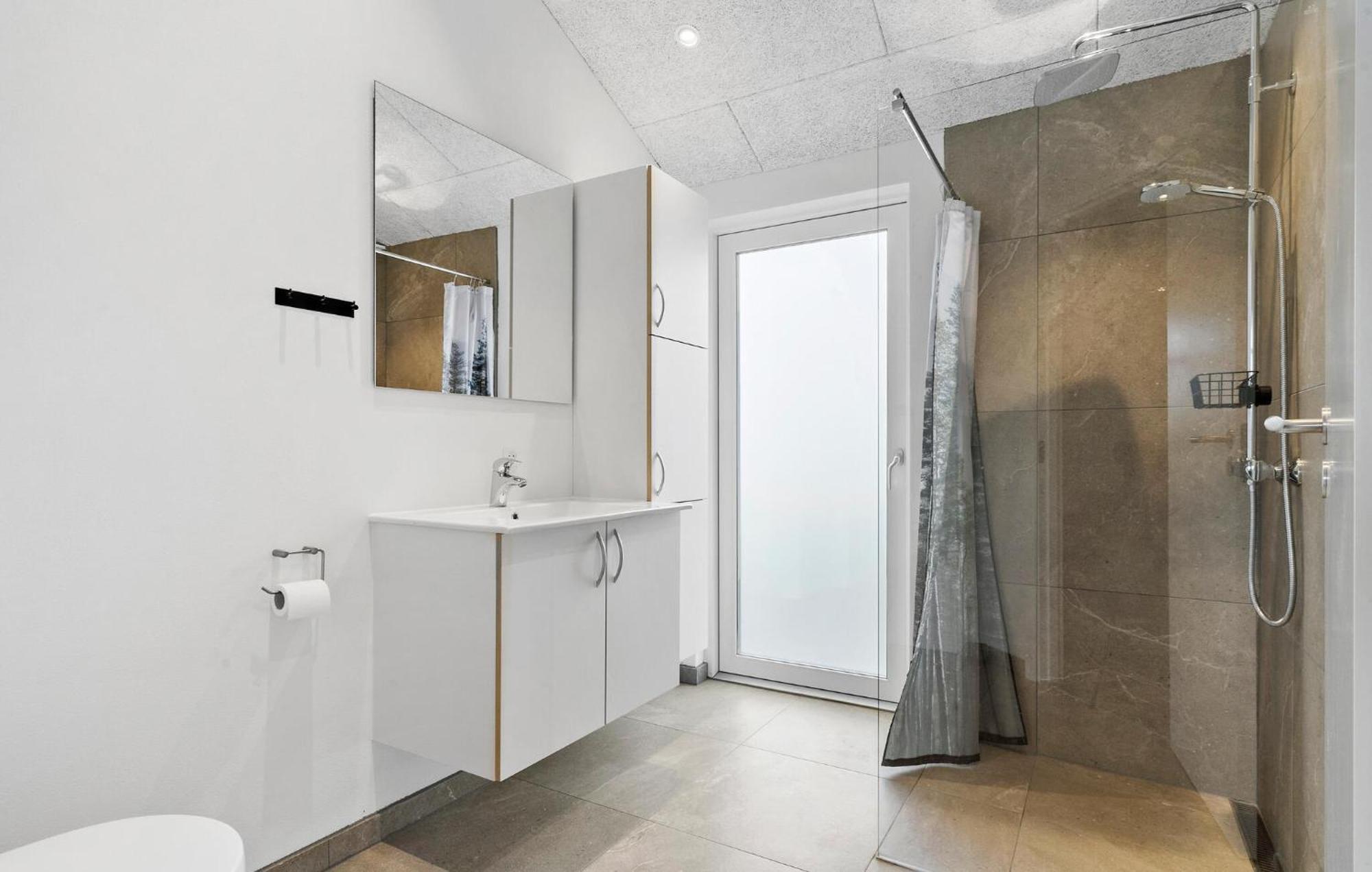 Beautiful Home In Tarm With Sauna エクステリア 写真