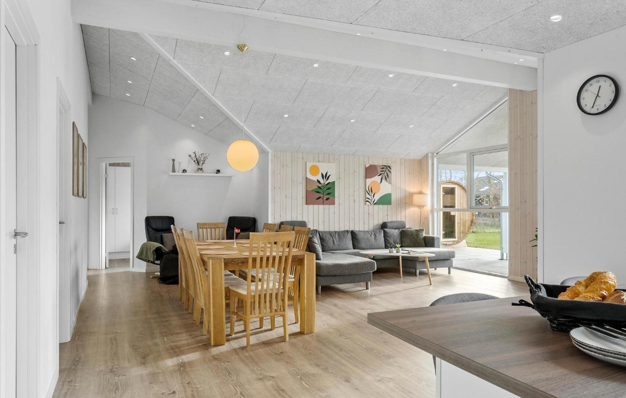 Beautiful Home In Tarm With Sauna エクステリア 写真