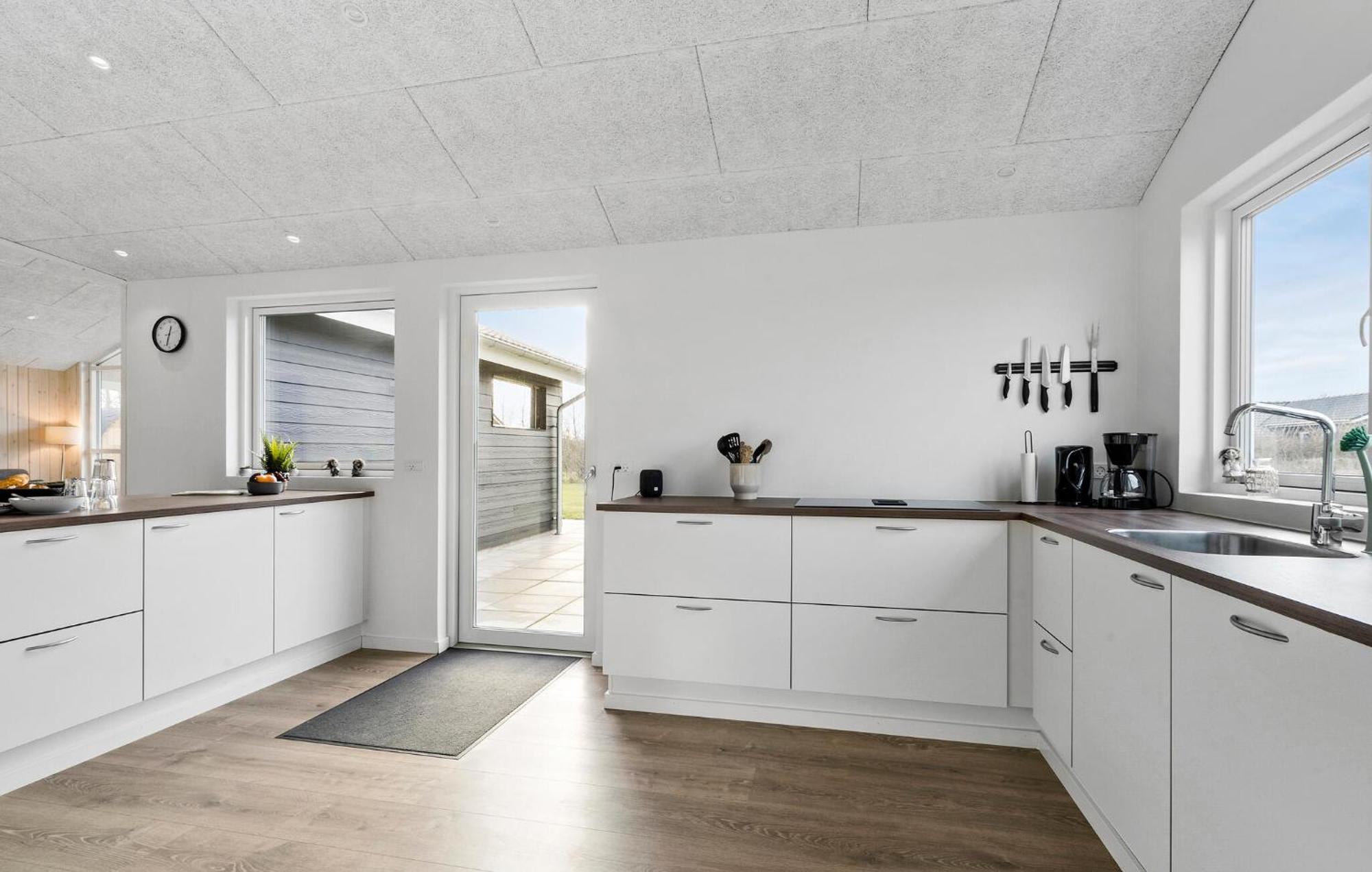 Beautiful Home In Tarm With Sauna エクステリア 写真