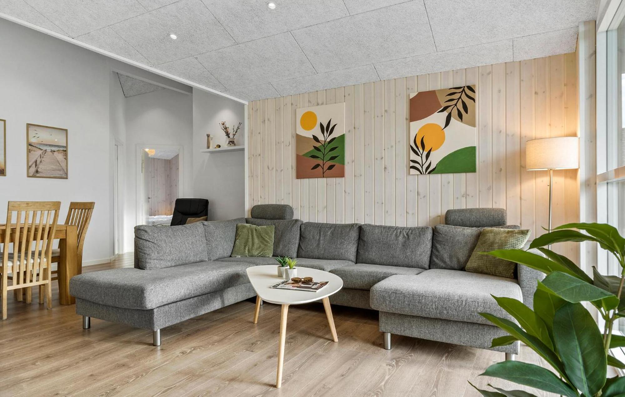 Beautiful Home In Tarm With Sauna エクステリア 写真